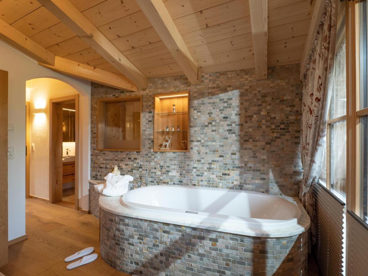 Luxusappartement Alpenliebe Oberndorf in Tirol Bagian luar foto